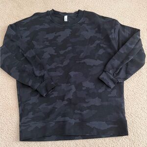 Lululemon Woman’s Black Camouflage Crewneck Sweatshirt